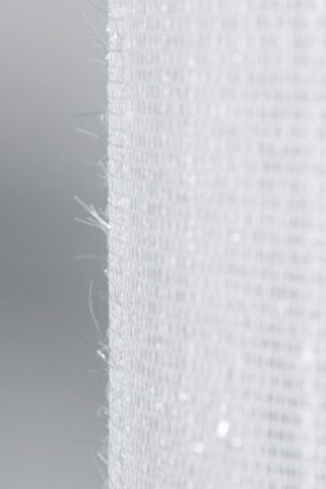 Elegancka firanka z błyszczącym meszkiem — światło i styl bez kompromisów. 1155