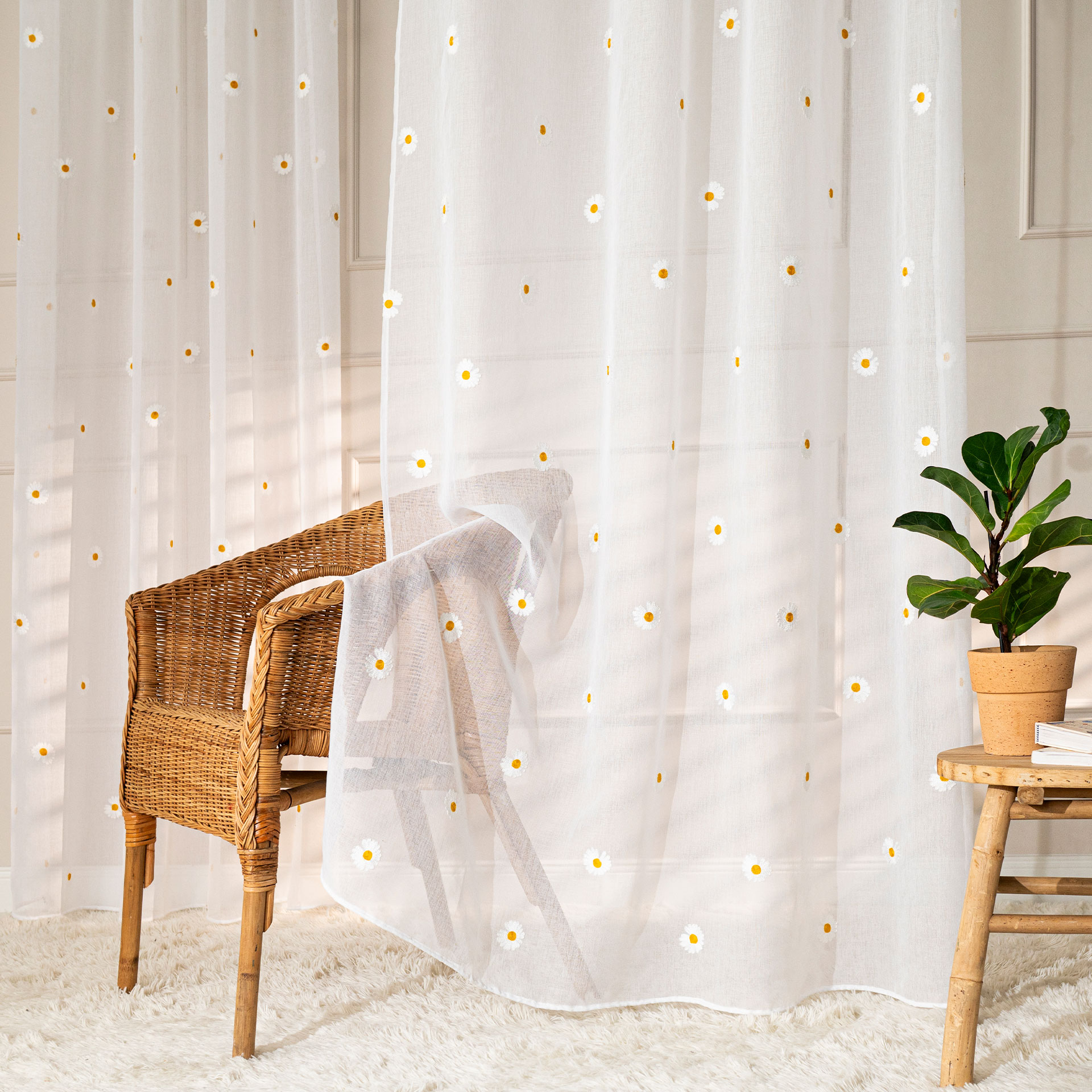 BELLIS- firanka etamina haftowana w stokrotki - obrazek 2